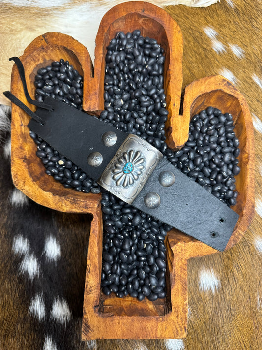 Rocky Little Navajo Handmade SS Kingman Turquoise Leather Bracelet